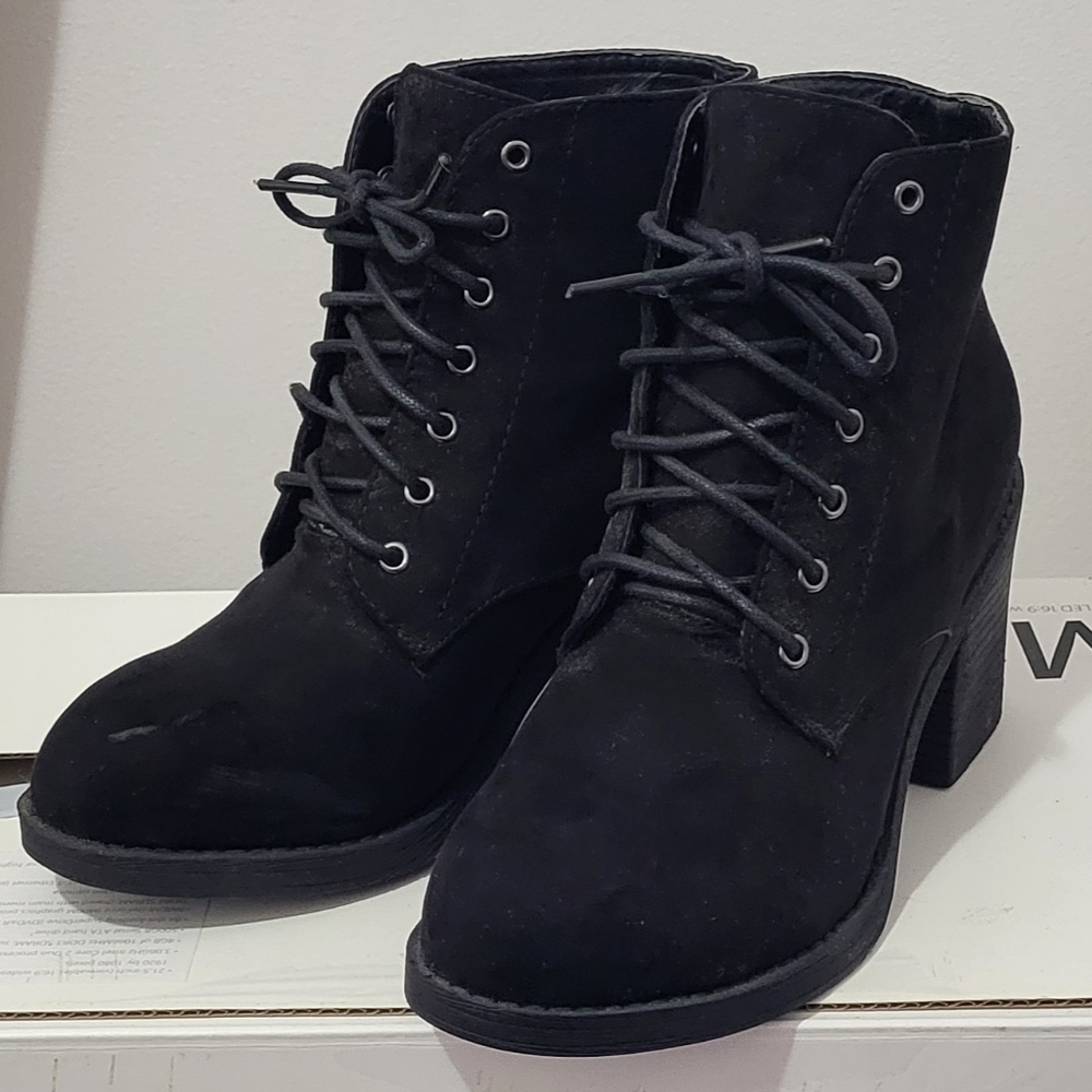 Topshop Black Chunky Booties
